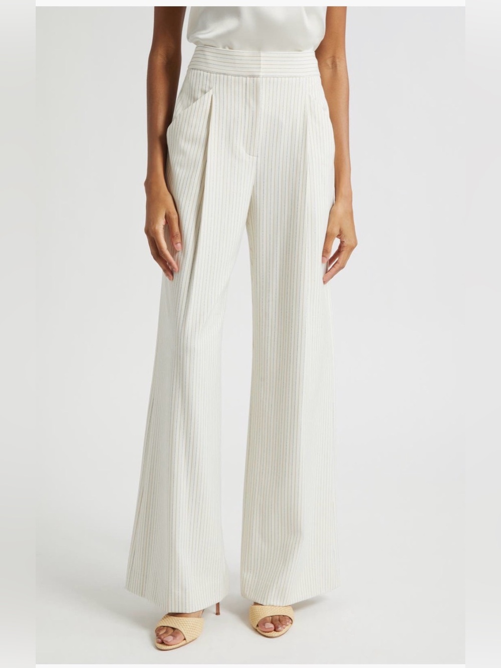 NWOT VERONICA BEARD Rimini Wide Leg
Pinstripe Pants
Size 14